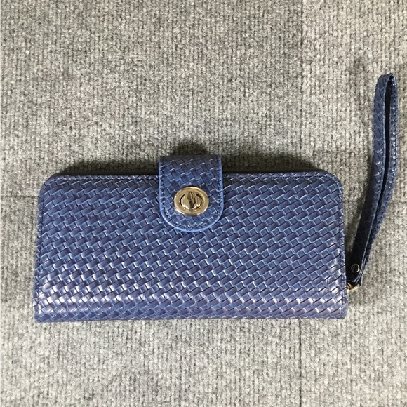 Wristlet wallet blue EUC - Picture 1 of 4